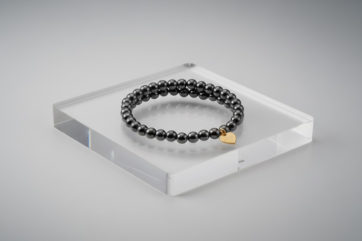 Hämatit Armband Mit Goldenem Anhänger Eleganter Damen Schmuck Für Den Alltag Und Besonderen Glanz