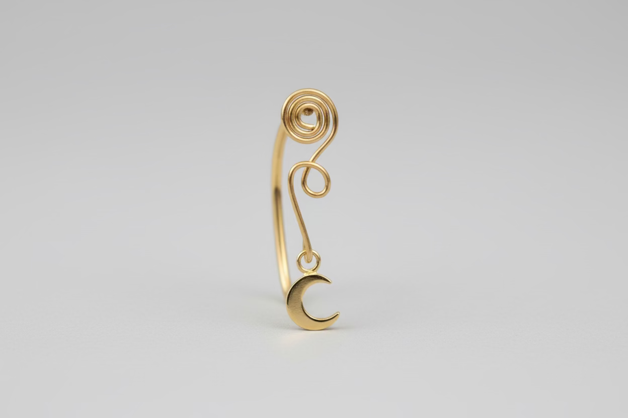 Goldene Nasen Cuff Mit Mondanhänger Schmuck Für Nasenpiercing Hochwertig Und Langlebig Perfekt Geschenk Idee